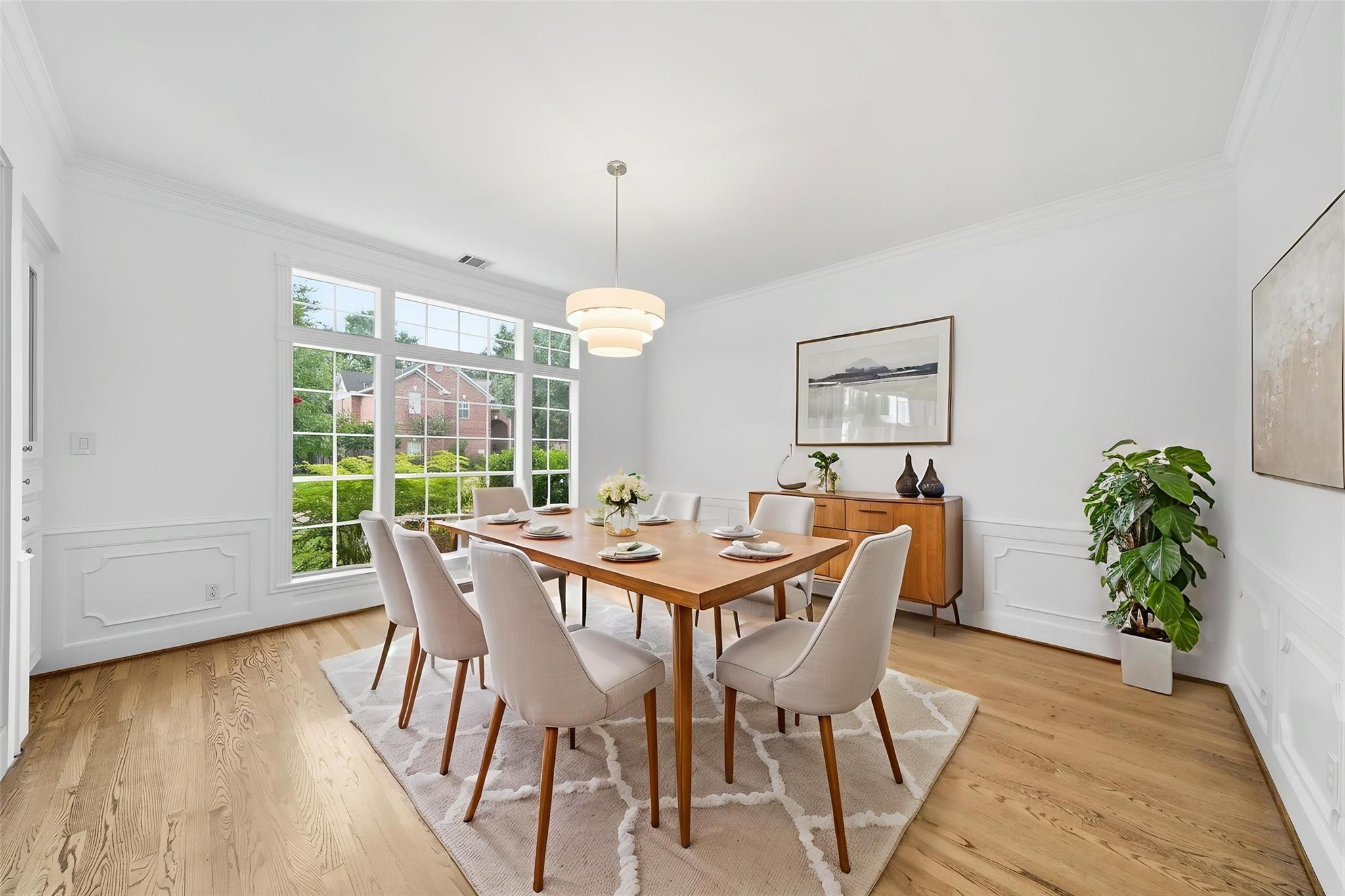 14 Hilshire Grove Lane