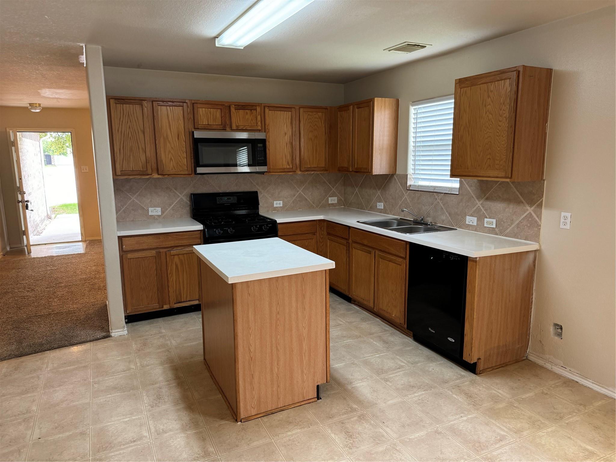 2203 Cold River