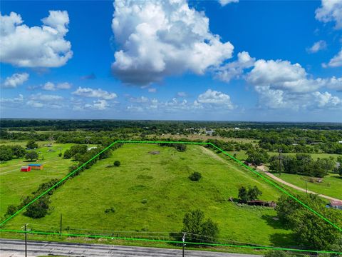 Photo of 12 12th Street, Bay City, TX 77414 (MLS # 13872055)