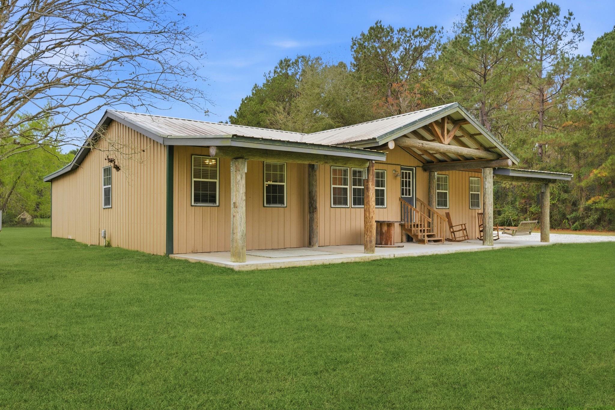 231 & 221 County Road 2212