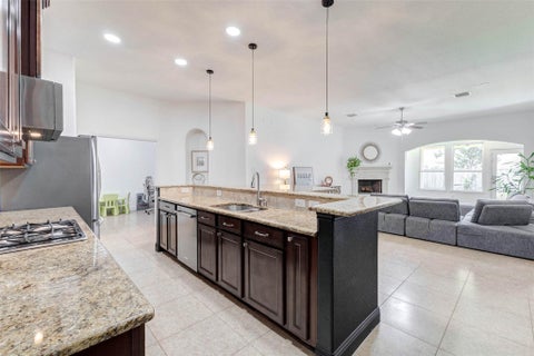 Tiny photo for 38 S Pinto Point Circle, The Woodlands, TX 77389 (MLS # 57946637)