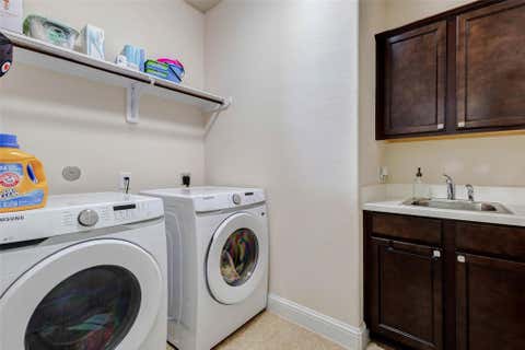 Tiny photo for 38 S Pinto Point Circle, The Woodlands, TX 77389 (MLS # 57946637)