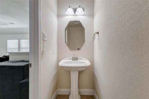 Tiny photo for 38 S Pinto Point Circle, The Woodlands, TX 77389 (MLS # 57946637)