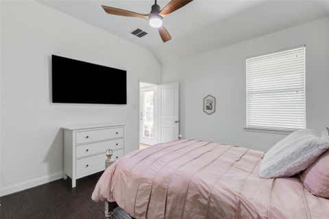 Tiny photo for 38 S Pinto Point Circle, The Woodlands, TX 77389 (MLS # 57946637)