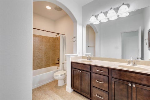 Tiny photo for 38 S Pinto Point Circle, The Woodlands, TX 77389 (MLS # 57946637)