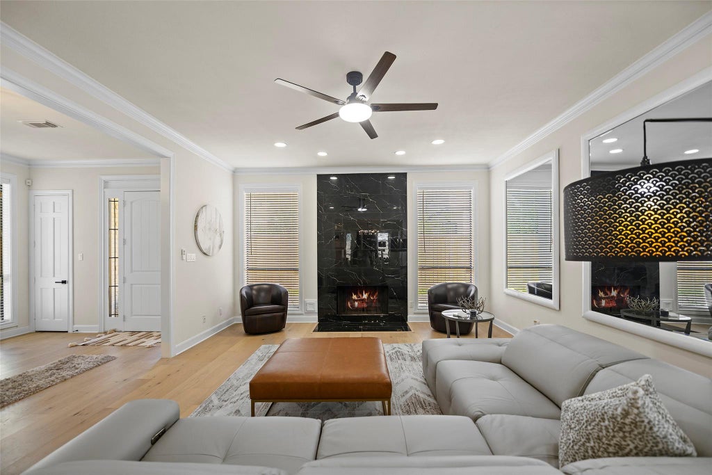 Photo of 1800 Nantucket Drive, Houston, TX 77057 (MLS # 6240975)