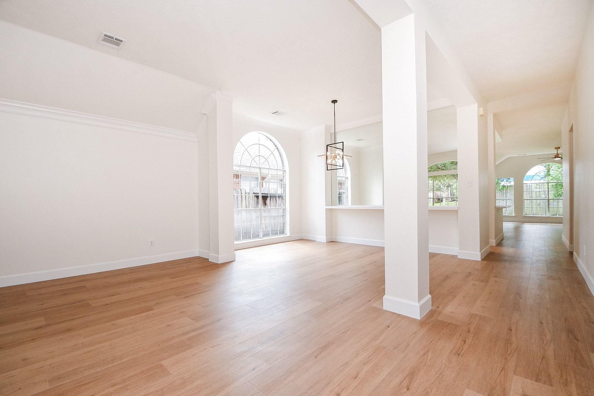 202 Knoll Forest Drive