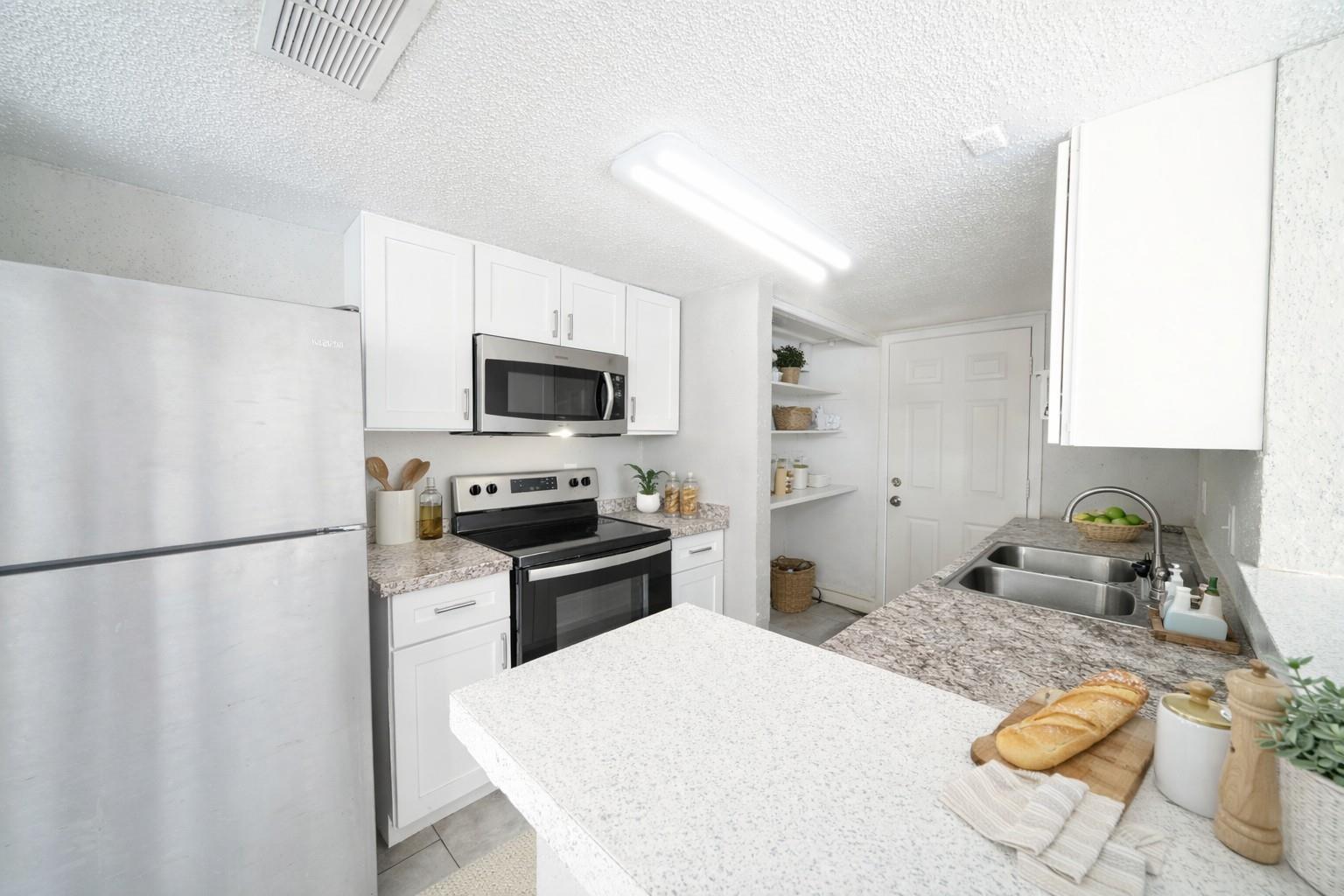 8100 Leonora Street 5