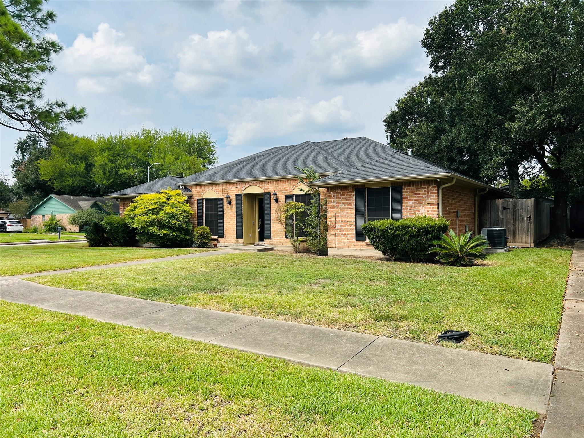 13914 Fawnbrake Drive