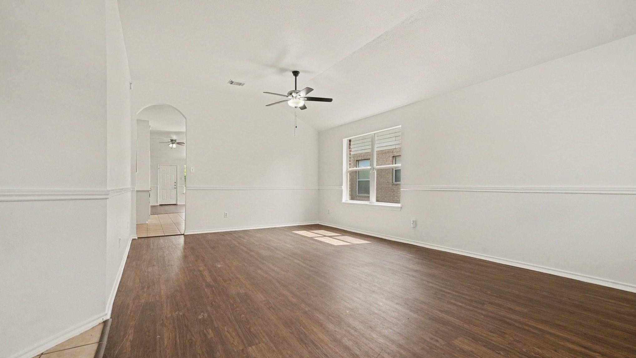1819 Manor Drive