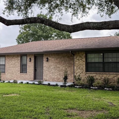 Photo of 2474 County Road, Alvin, TX 77511 (MLS # 22204976)