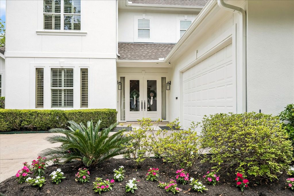 Photo of 8614 Westview Drive, Houston, TX 77055 (MLS # 96686458)