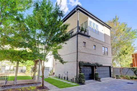 Photo of 620 Delano Street, Houston, TX 77003 (MLS # 47209797)