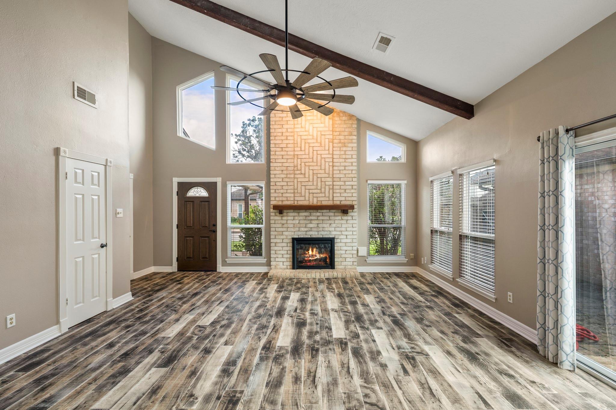 2919 Lake View Drive