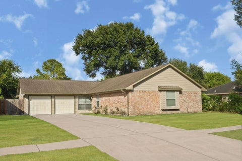 Photo of 9110 Tooley Drive, Houston, TX 77031 (MLS # 2137900)