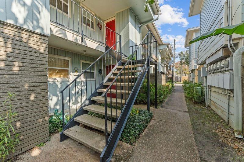 102 Strand Street 16