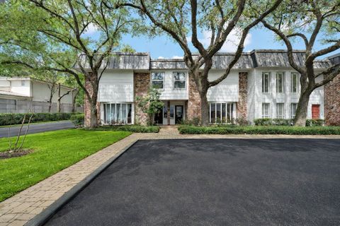 Photo of 8954 Chatsworth Drive, Houston, TX 77024 (MLS # 39895789)