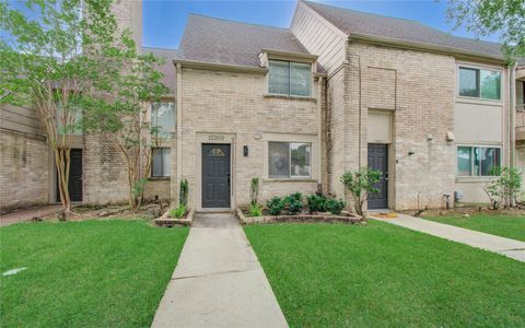 Photo of 15309 Kingfield Drive #9, Houston, TX 77084 (MLS # 90654420)