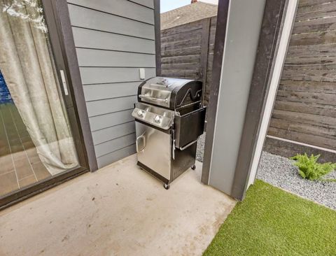 Tiny photo for 5215 Farmer Street, Houston, TX 77020 (MLS # 88855767)