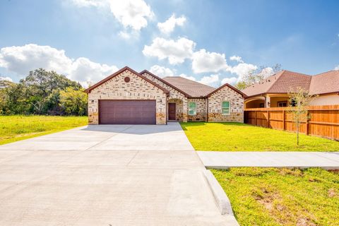 Photo of 8416 Wayfarer Lane, Houston, TX 77075 (MLS # 64159295)