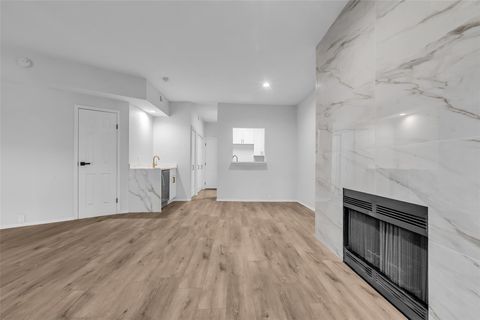 4900 Floyd Street 10 Houston TX 77007