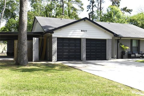 Photo of 8007 White Swan Drive, Humble, TX 77396 (MLS # 76256849)