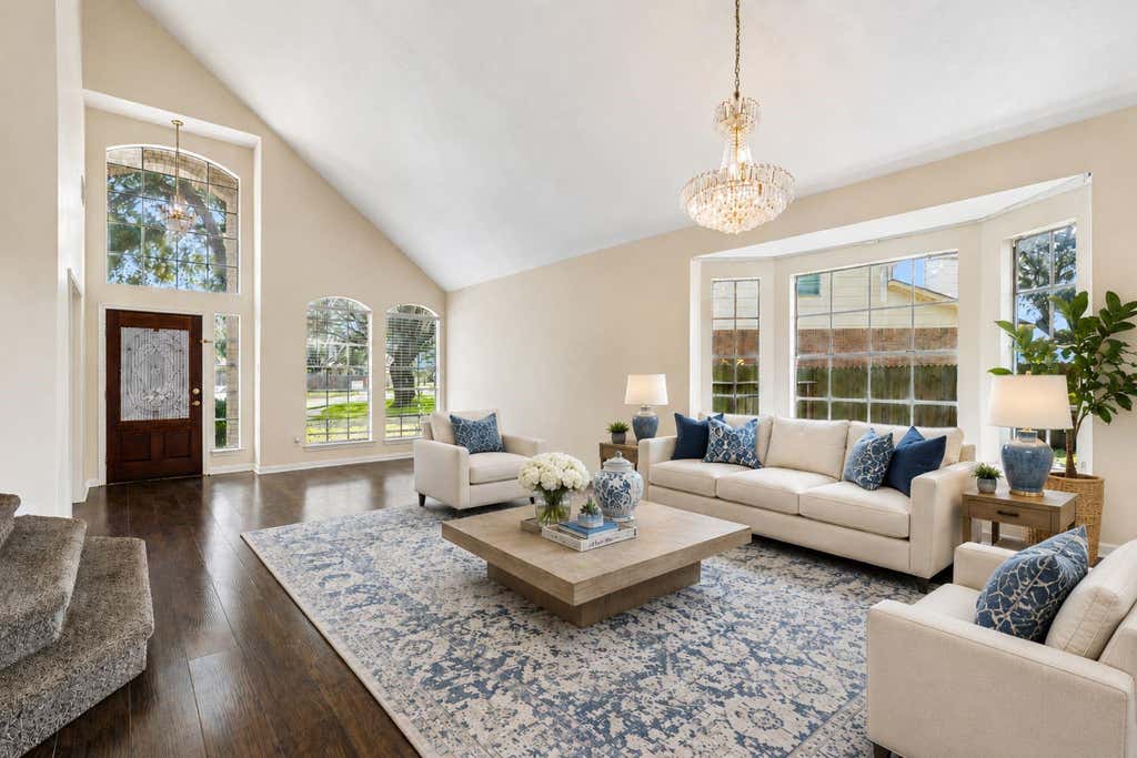 Photo of 13351 Arlon Trail, Houston, TX 77082 (MLS # 9694795)