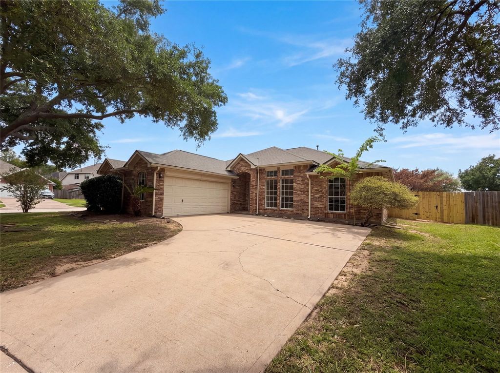 Photo of 21303 Banks Run Court, Katy, TX 77449 (MLS # 87190187)