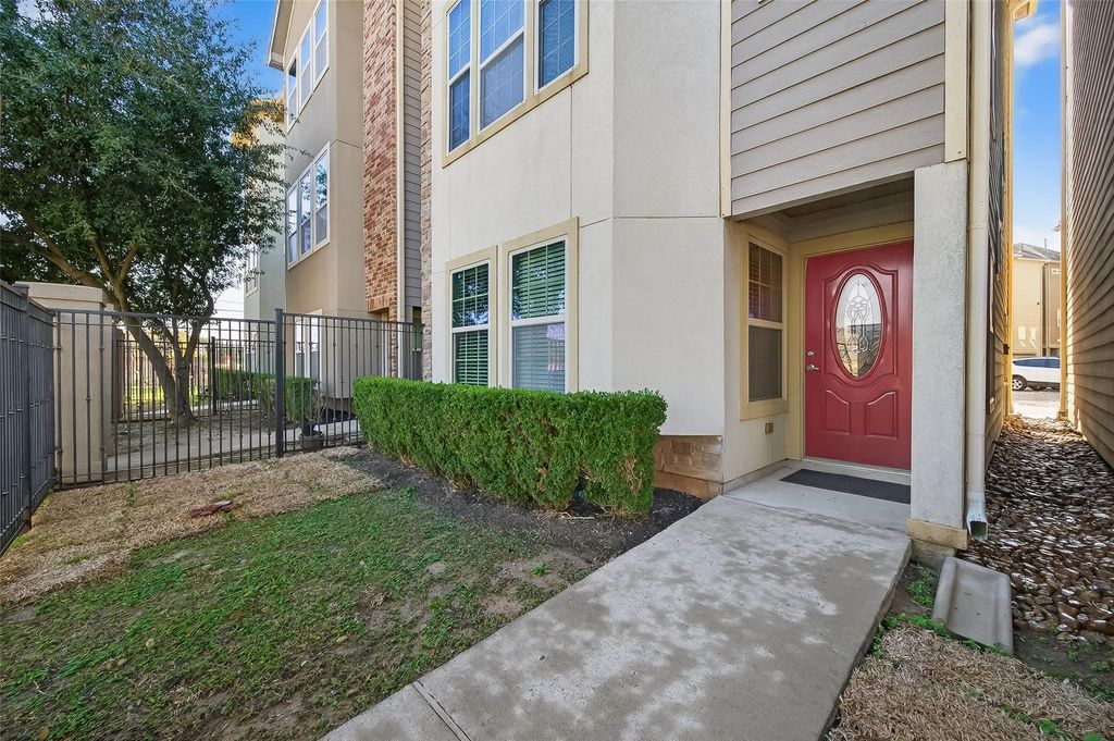Photo of 4208 Old Spanish Trail, Houston, TX 77021 (MLS # 84257427)