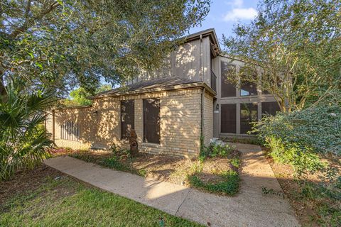 18118 Lakeside Lane Houston TX 77058