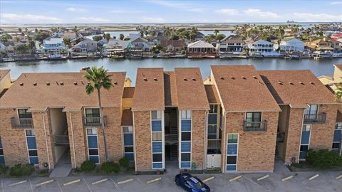 Photo of 15425 Fortuna Bay Dr Drive #113, Corpus Christi, TX 78418 (MLS # 15906816)