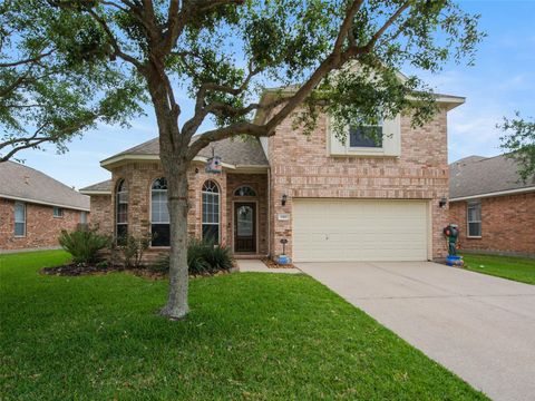 Photo of 949 Autumn Brook Street, Seabrook, TX 77586 (MLS # 35962232)