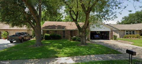 Photo of 5222 Valley View Drive, La Porte, TX 77571 (MLS # 55620122)