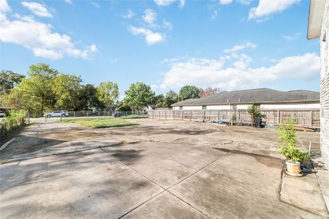 Tiny photo for 8023 Findlay Street, Houston, TX 77017 (MLS # 82147433)