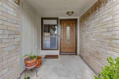 Photo of 2511 Planters Row, Sugar Land, TX 77478 (MLS # 42403181)