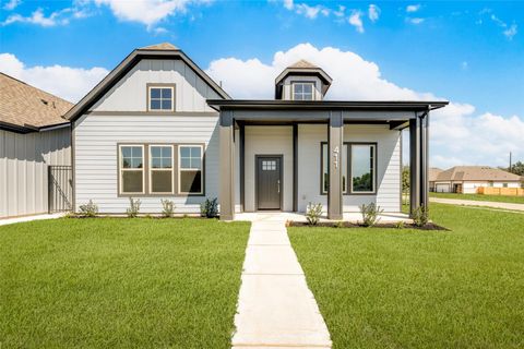 Townhouse For Sale - 411 Legacy Point #C<br/> Austin County, Sealy, TX 77474