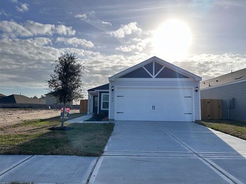 Photo of 8108 Burnt Orchid Drive, Houston, TX 77016 (MLS # 73254592)