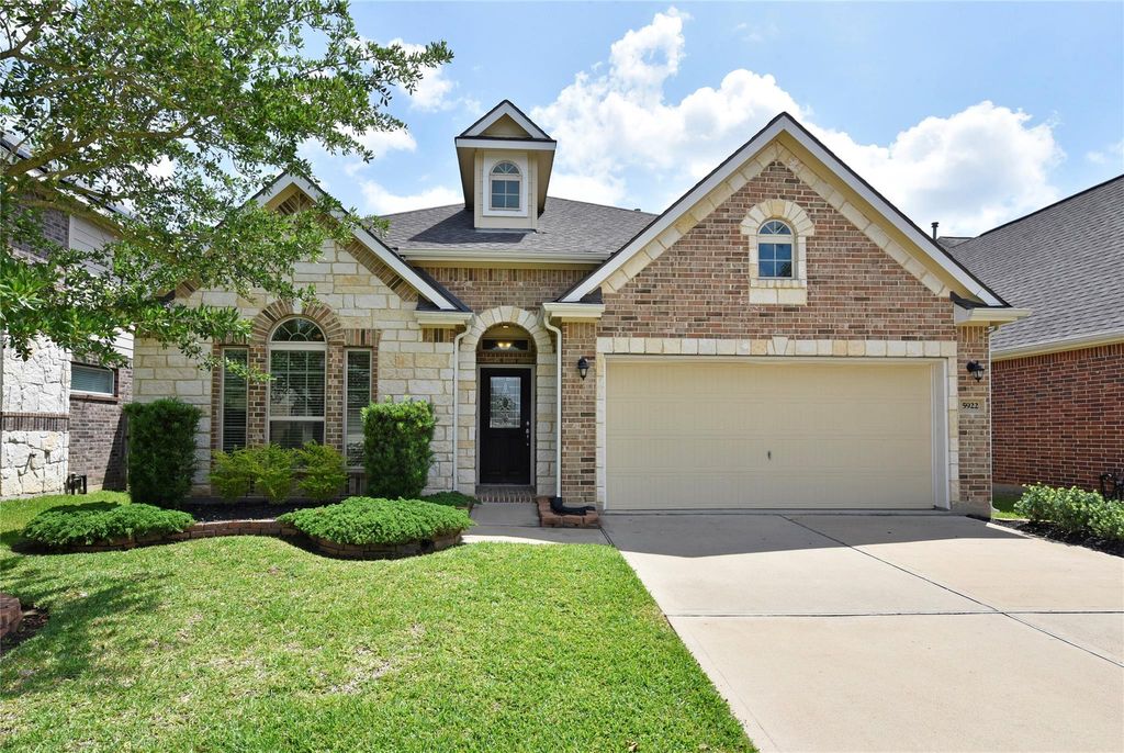 Photo of 5922 Marble Bend Lane, Richmond, TX 77407 (MLS # 48322780)