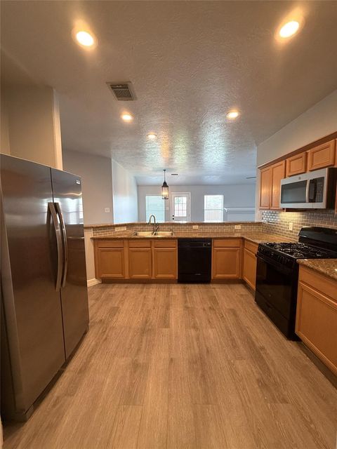 Photo of 850 Saltcreek Bend Lane, La Marque, TX 77568 (MLS # 6160848)