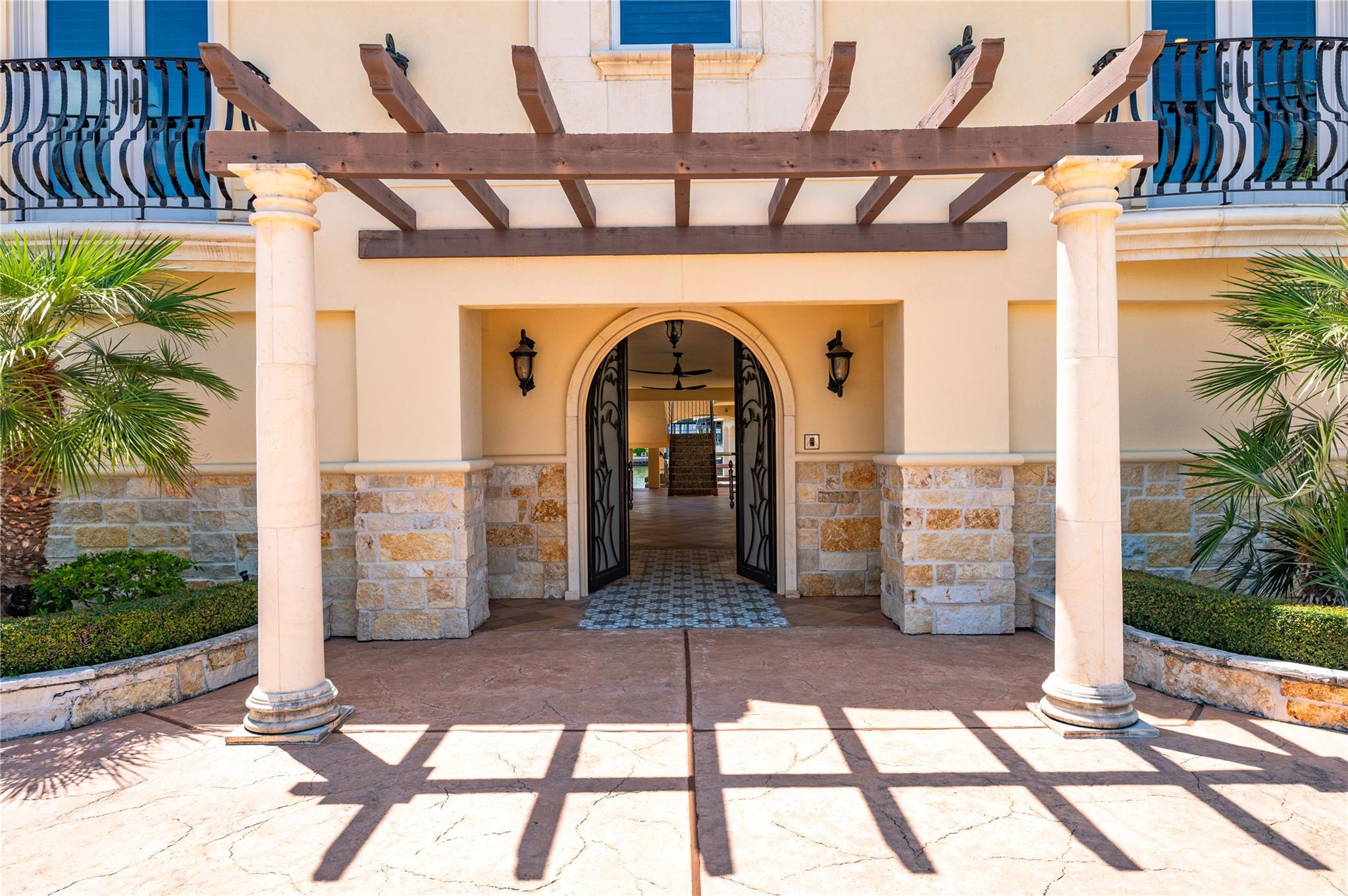 215 Sampan Drive