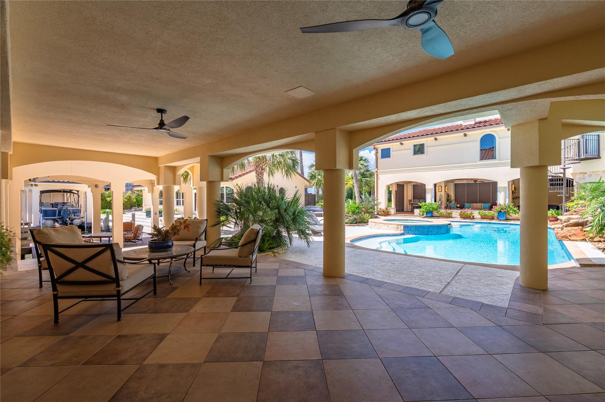 215 Sampan Drive