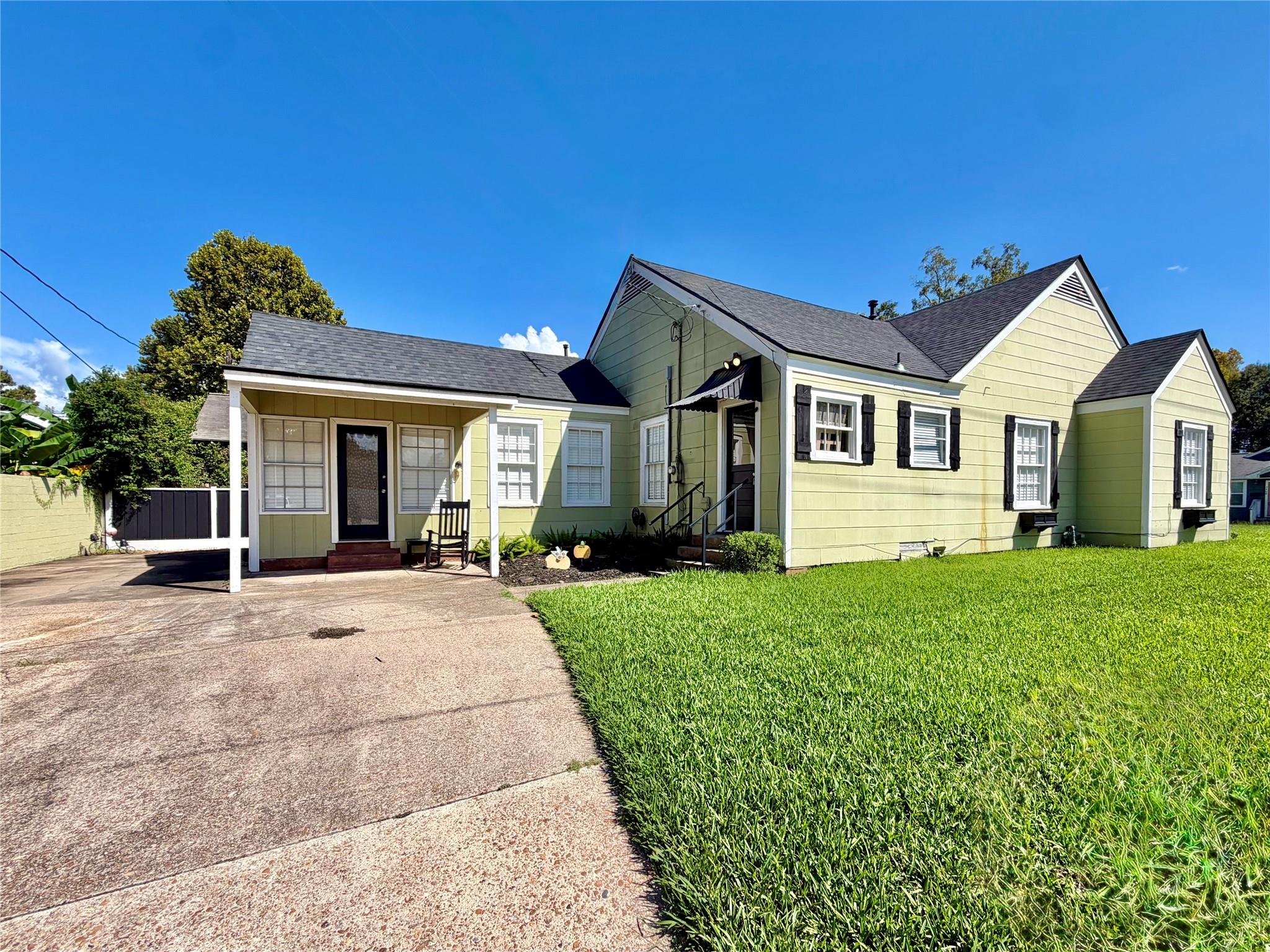 2401 Centennial Street