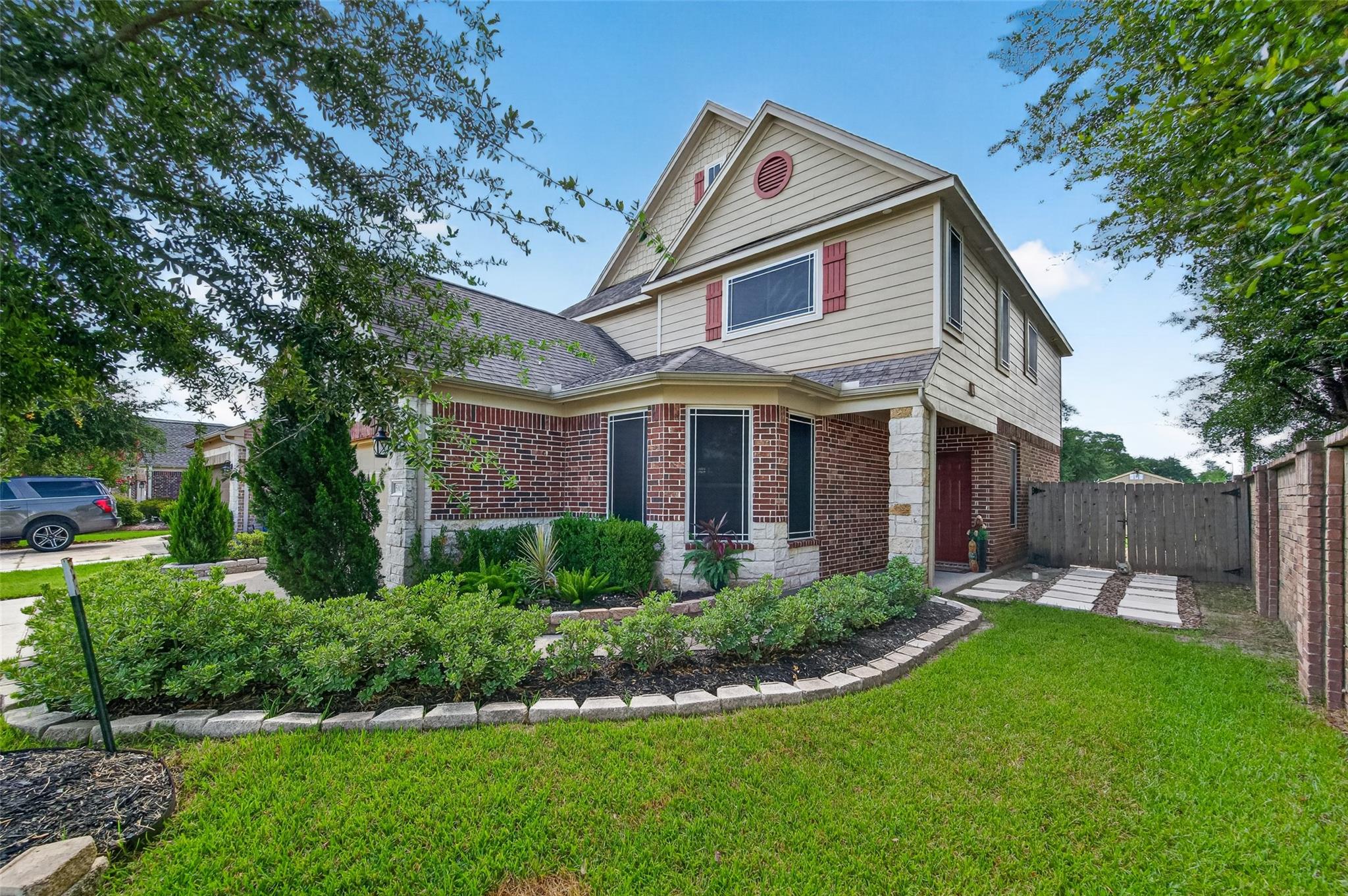 5102 Espuela Lane