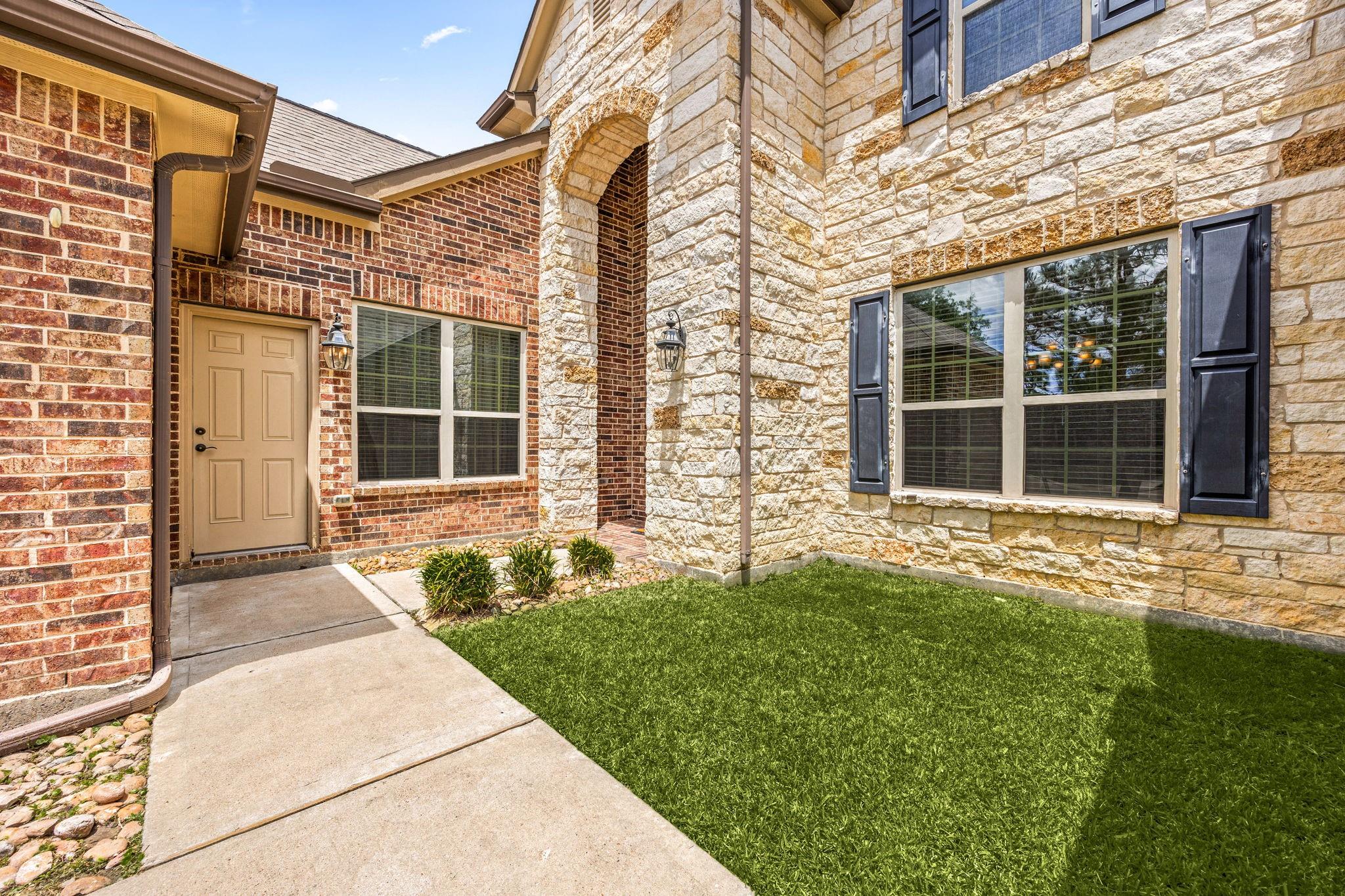 9338 Taylor Cliff Lane