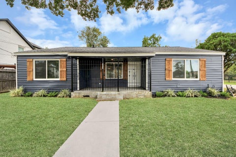 Photo of 5651 Mccormick Street, Houston, TX 77023 (MLS # 8411903)