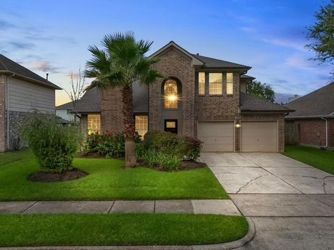 Photo of 16050 Cedar Gully Dr Dr, Friendswood, TX 77546 (MLS # 88119184) Photo of 16050 Cedar Gully Dr Dr, Friendswood, TX 77546 (MLS # 88119184)