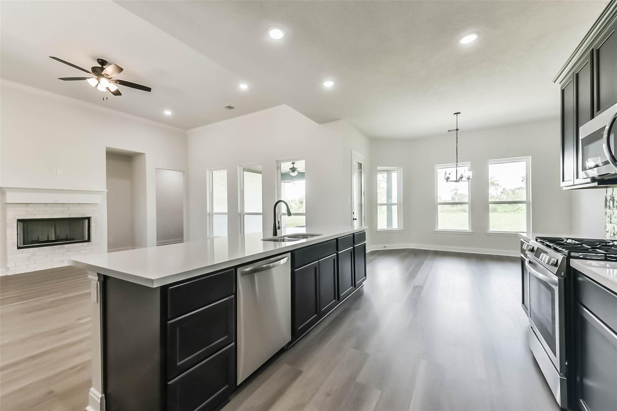 6618 Freret Bayou
