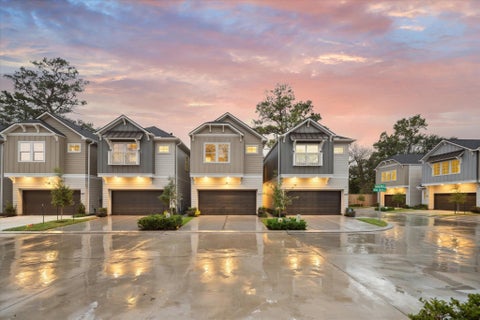 Photo of 5216 Amber Sunrise Drive Dr, Houston, TX 77018 (MLS # 51177557)