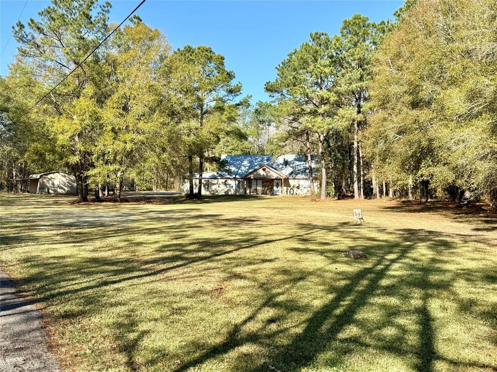 Photo of 6165 N Linscomb Road, Vidor, TX 77662 (MLS # 33642409)