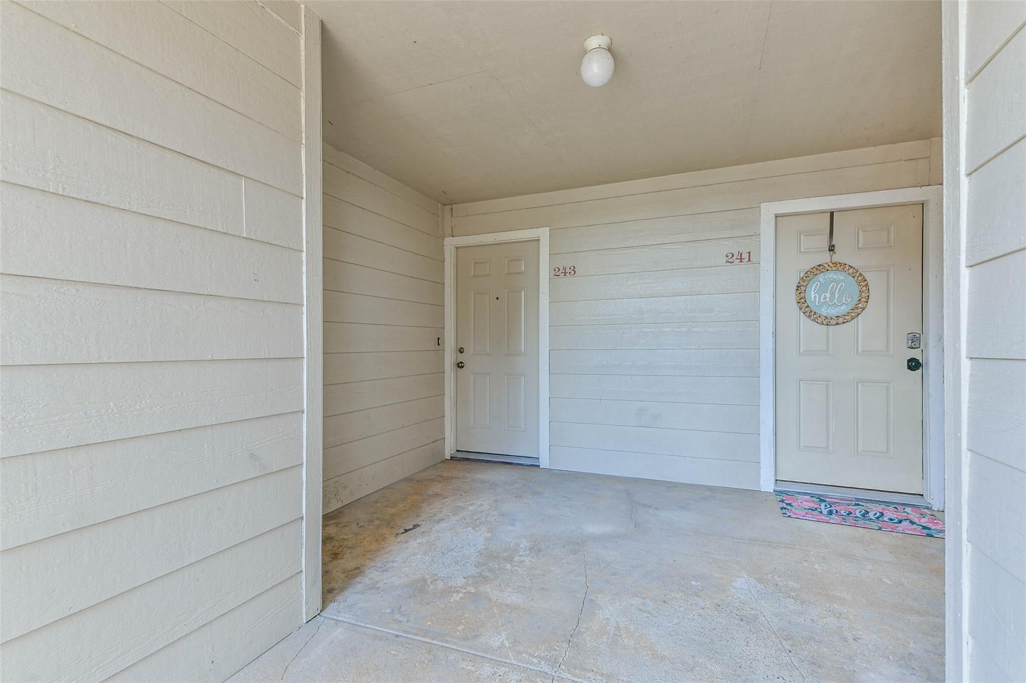 2501 Gulf Freeway 243D